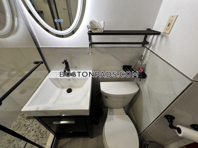 Boston - $3,200+ /mo