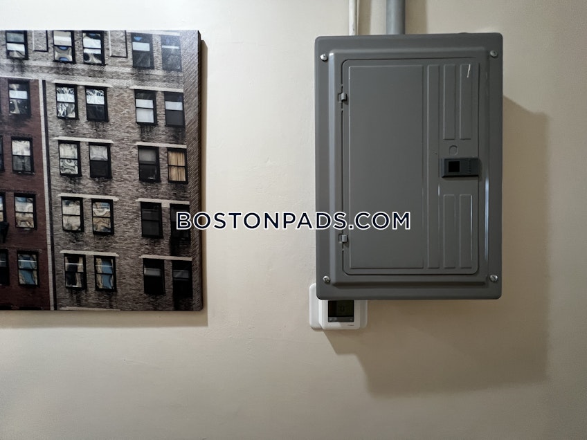 Boston - $4,000+ /month