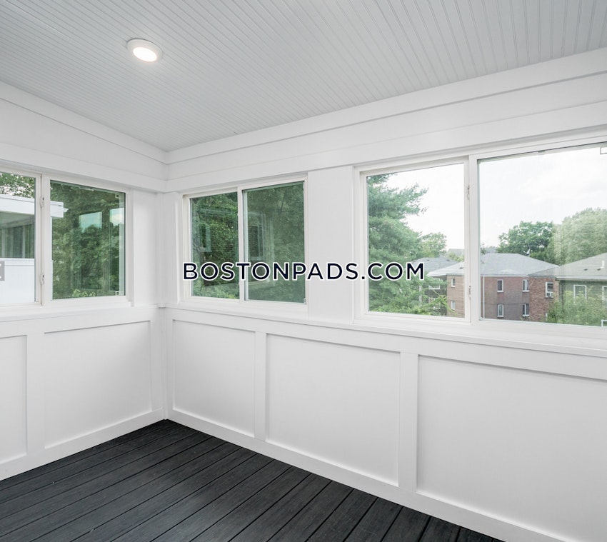 BROOKLINE - CHESTNUT HILL - 6 Beds, 3 Baths - Image 12