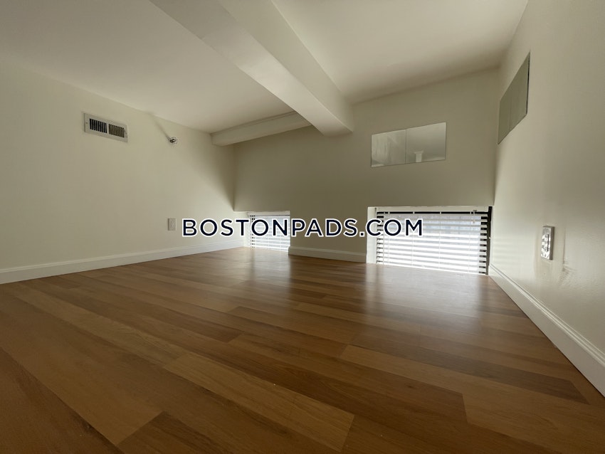 BOSTON - CHINATOWN - 2 Beds, 1 Bath - Image 11