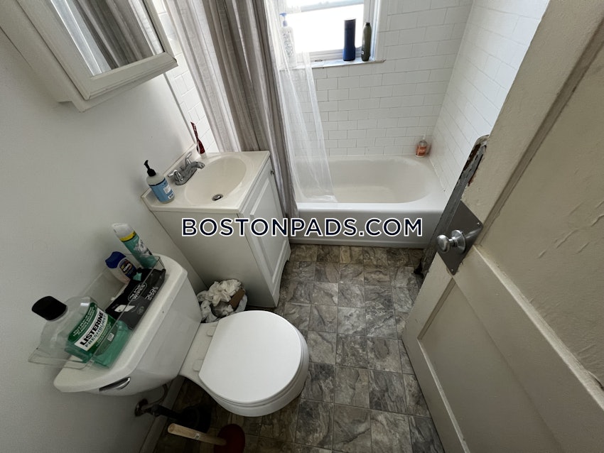 BROOKLINE- BOSTON UNIVERSITY - 3 Beds, 1 Bath - Image 19