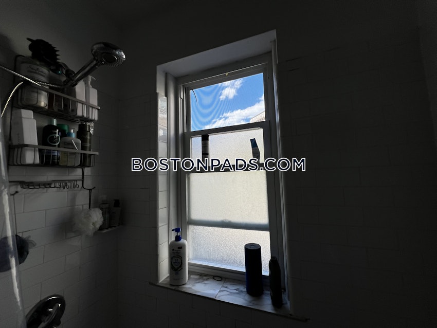 BROOKLINE- BOSTON UNIVERSITY - 3 Beds, 1 Bath - Image 22