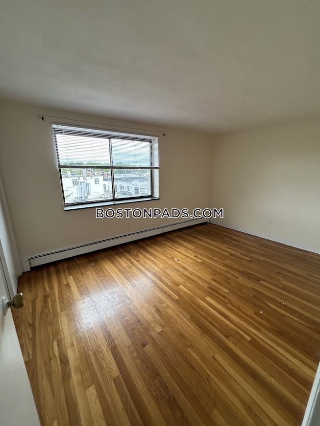 Watertown - $2,600+ /mo