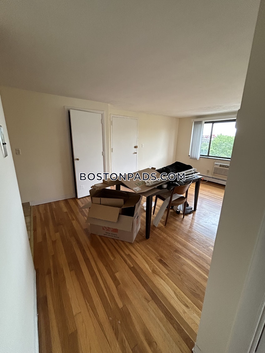 Watertown - $2,600+ /month