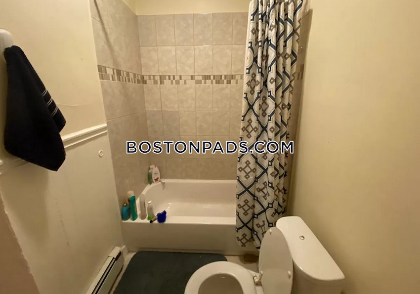 BOSTON - MISSION HILL - 3 Beds, 1.5 Baths - Image 26