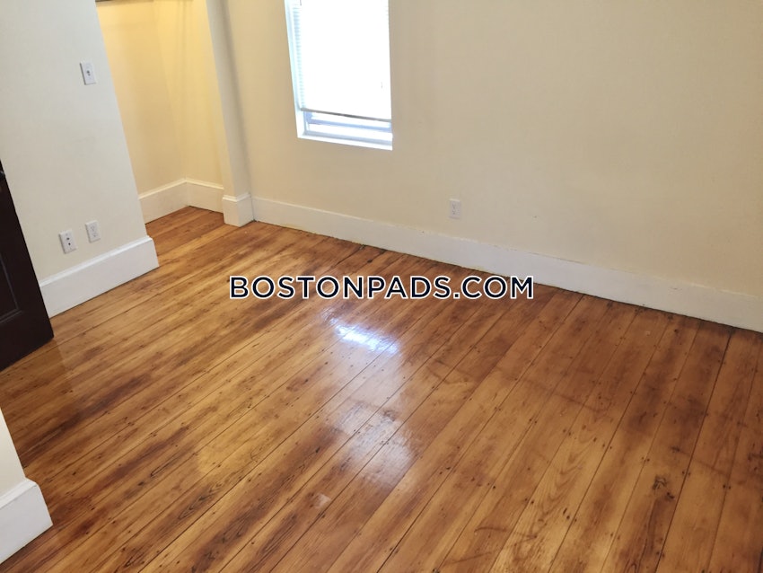 BROOKLINE- BROOKLINE VILLAGE - 3 Beds, 2 Baths - Image 12