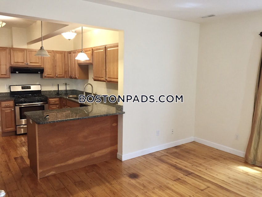 BROOKLINE- BROOKLINE VILLAGE - 3 Beds, 2 Baths - Image 1