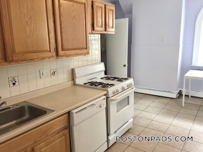 Brookline 4 Beds 1 Bath  Boston University - $6,600