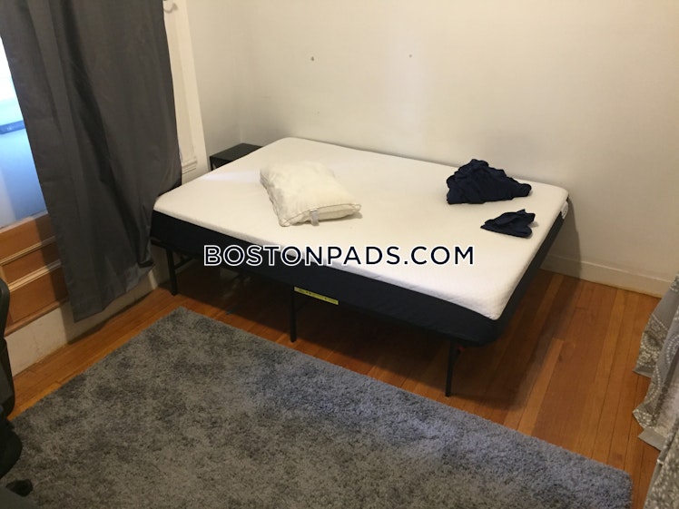 Thorndike St., Brookline