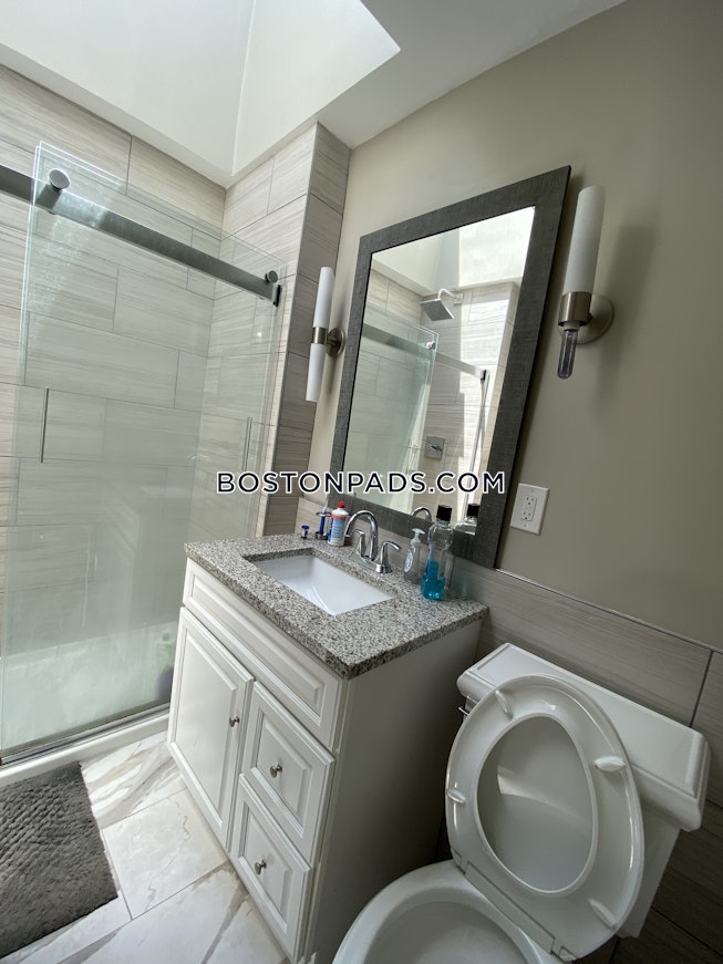 Boston - $4,000+ /mo