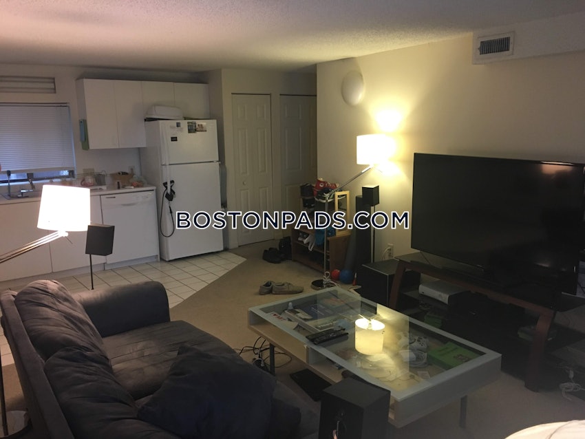 CAMBRIDGE - CENTRAL SQUARE/CAMBRIDGEPORT - 3 Beds, 2 Baths - Image 3