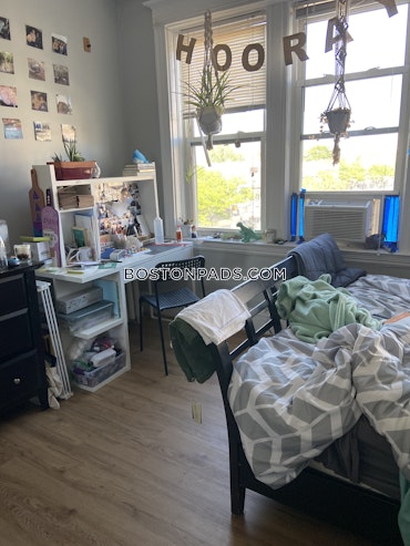 Boston - 3 Beds, 1 Baths