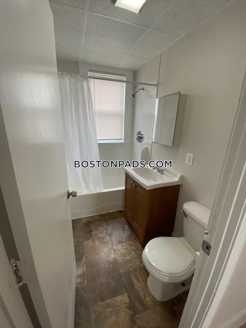 LYNN - 2 Beds, 1 Bath - Image 8