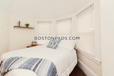 Boston - 5 Beds, 2 Baths