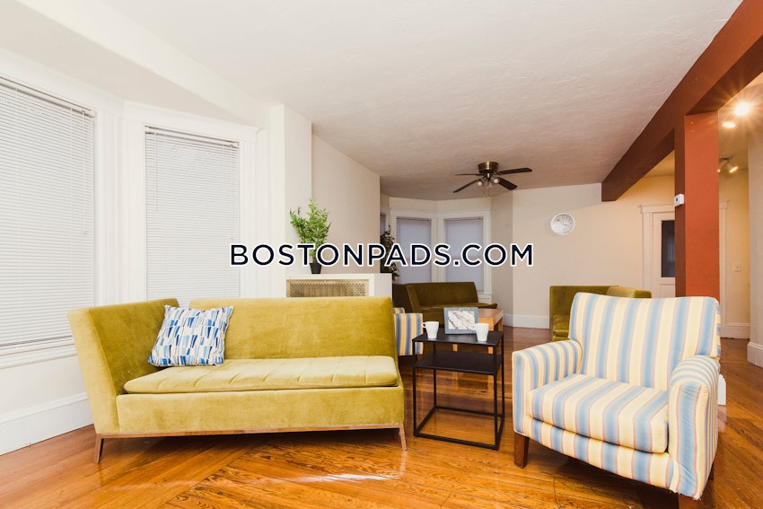 BOSTON - ALLSTON/BRIGHTON BORDER - 5 Beds, 2 Baths - Image 4