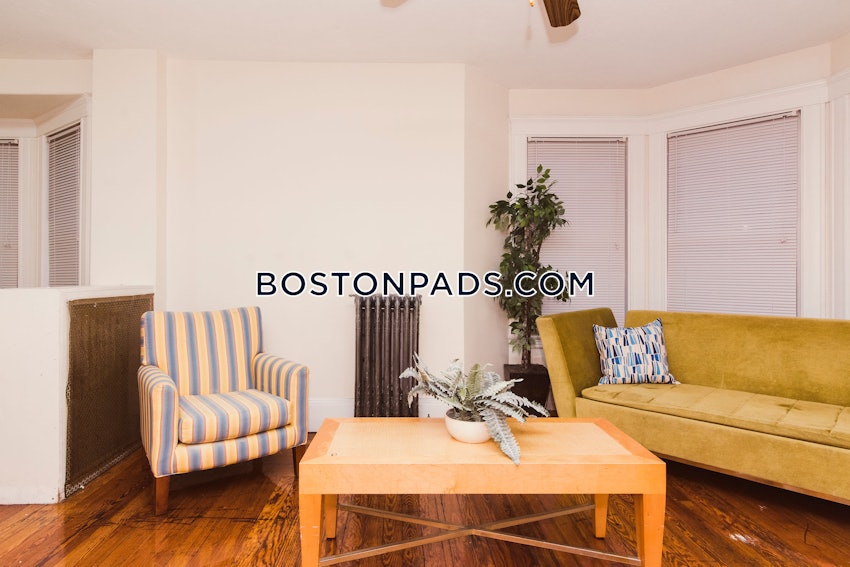 BOSTON - ALLSTON/BRIGHTON BORDER - 5 Beds, 2 Baths - Image 3