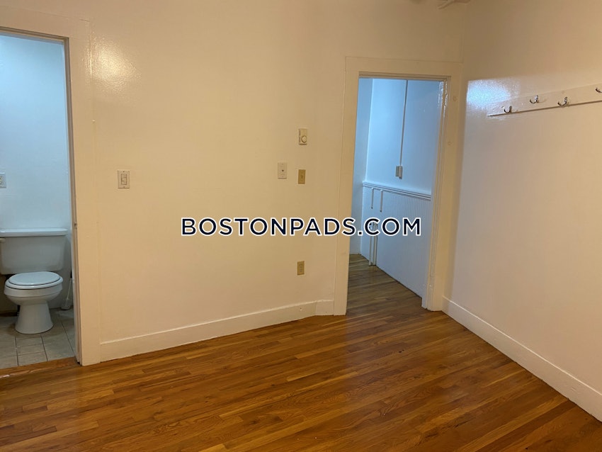 BOSTON - NORTH END - 1 Bed, 1 Bath - Image 3