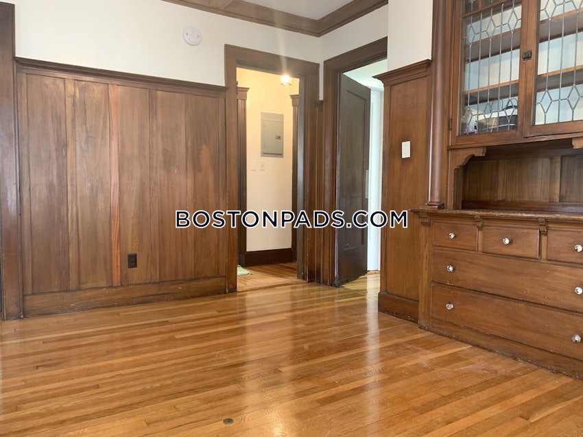 BOSTON - ALLSTON - 3 Beds, 1 Bath - Image 11