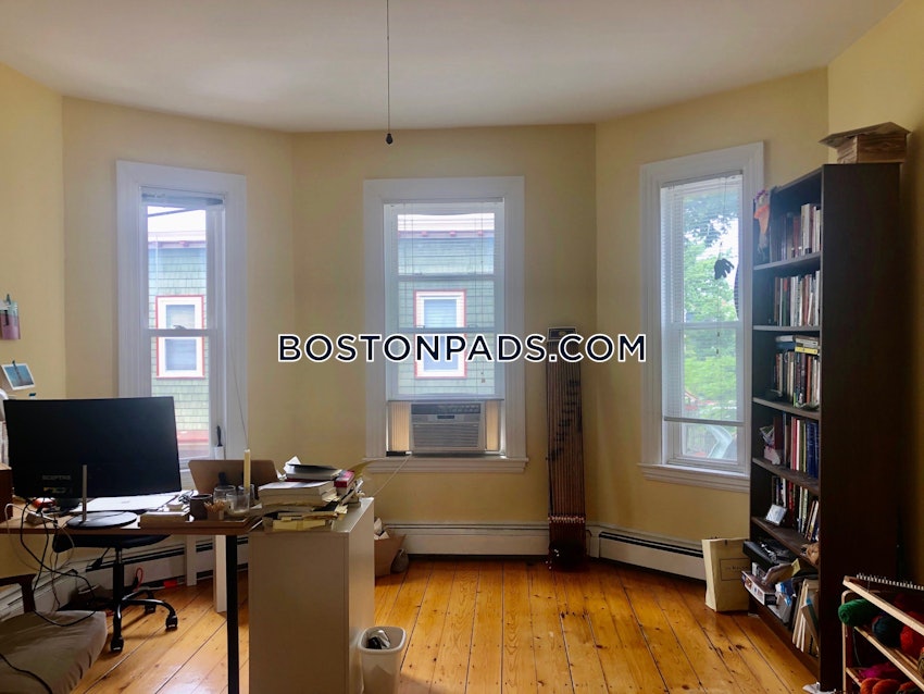 CAMBRIDGE - INMAN SQUARE - 3 Beds, 1 Bath - Image 1