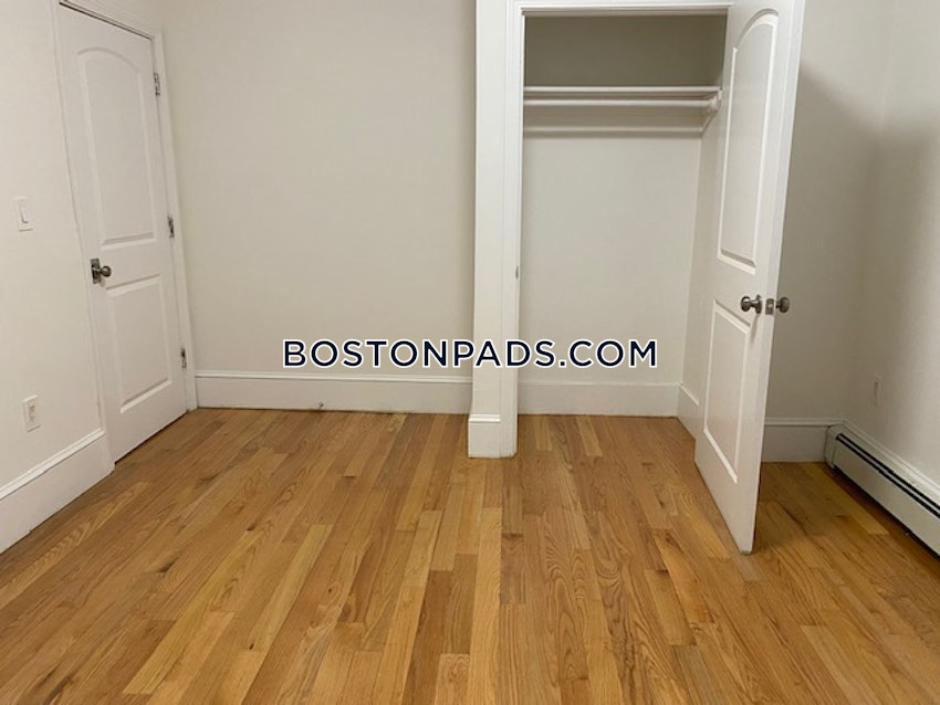 BOSTON - DORCHESTER - UPHAMS CORNER - 4 Beds, 1.5 Baths - Image 2