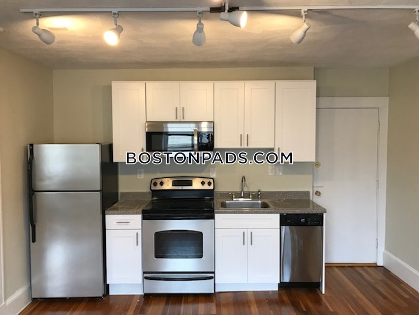 SOMERVILLE - DAVIS SQUARE - 2 Beds, 1 Bath - Image 2