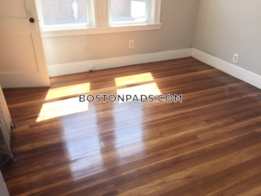 Boston - 4 Beds, 2 Baths