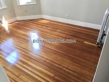 Boston - 4 Beds, 2 Baths