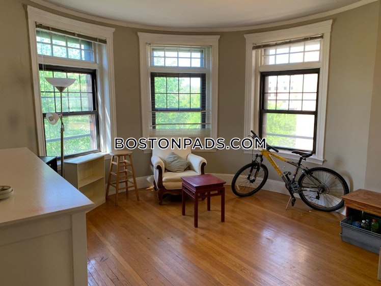 Beacon St., Brookline