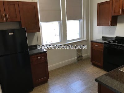 Brighton Deal Alert, No Security Deposit and Heat and Hot Water Included! Spacious 1 bed 1 Bath apartment in Comm Ave Boston - $2,325 50% Fee