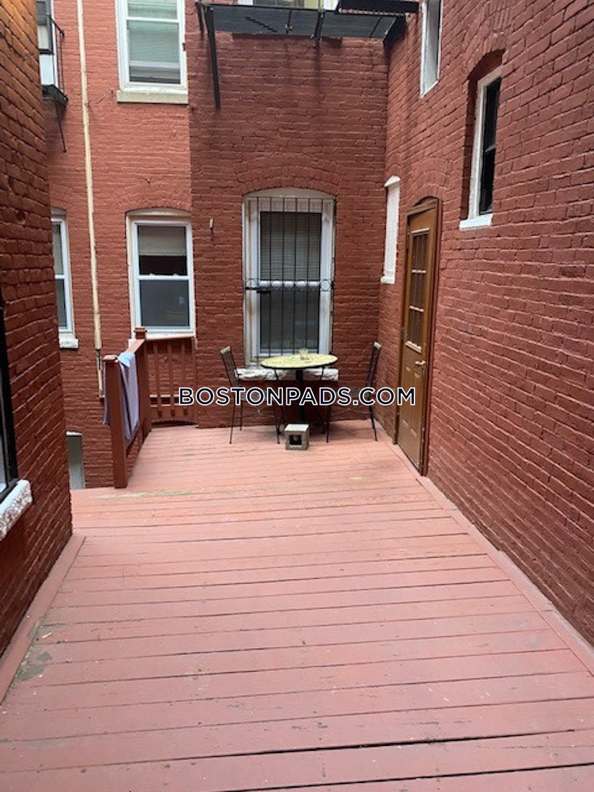 BOSTON - NORTH END - 1 Bed, 1 Bath - Image 16