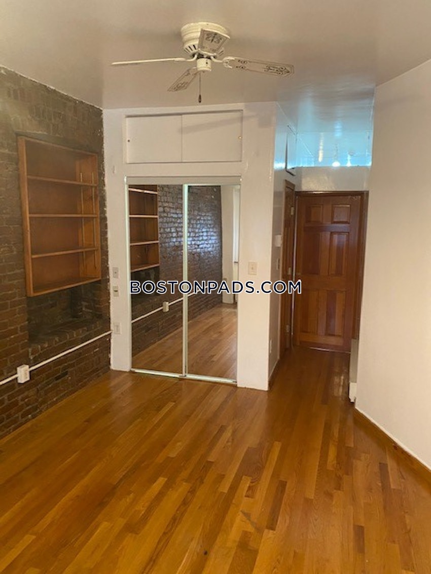 BOSTON - NORTH END - 1 Bed, 1 Bath - Image 11