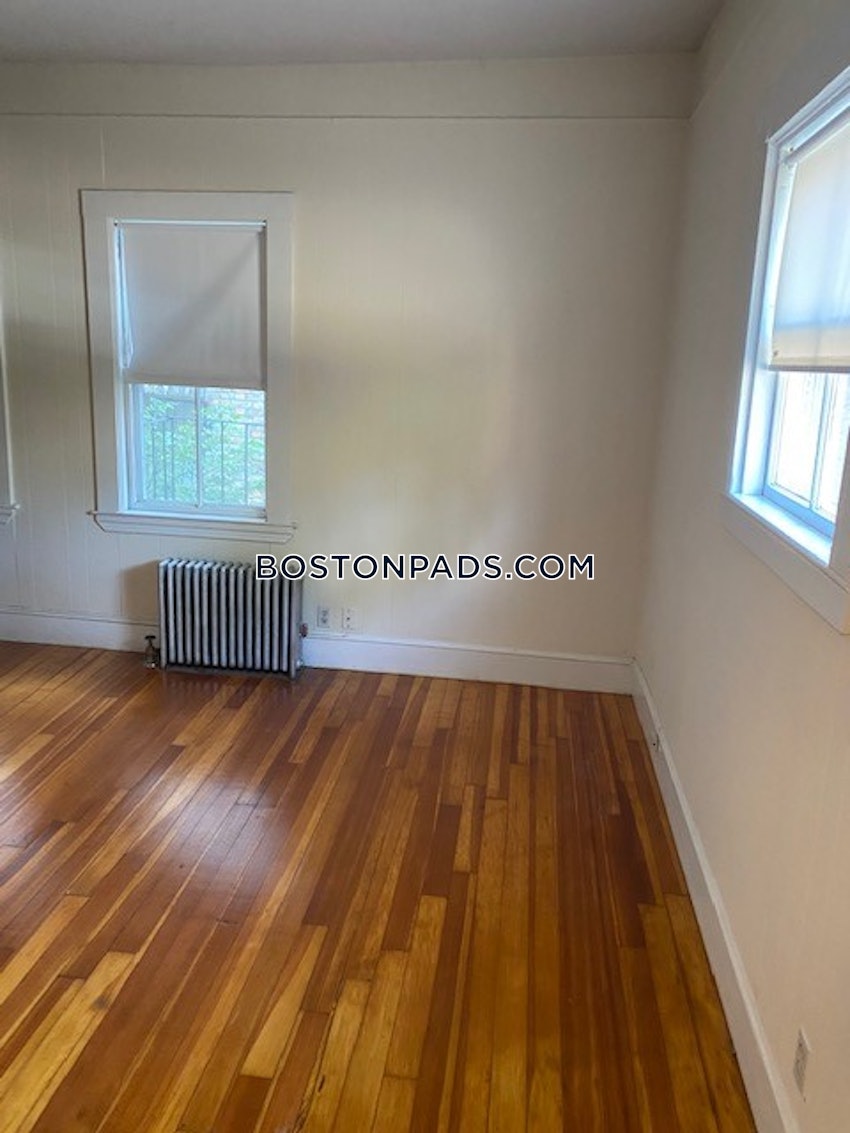 CAMBRIDGE - HARVARD SQUARE - 1 Bed, 1 Bath - Image 9