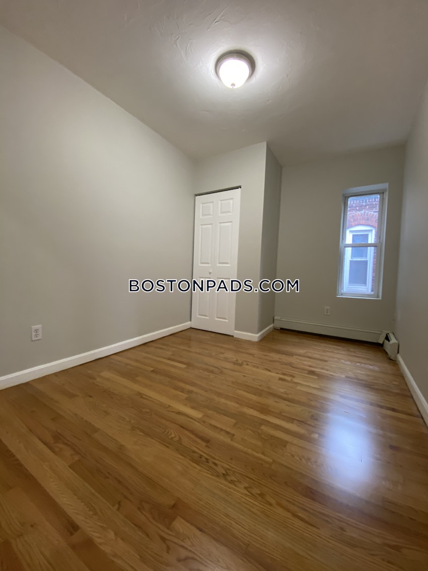 BOSTON - NORTH END - 2 Beds, 1 Bath - Image 25