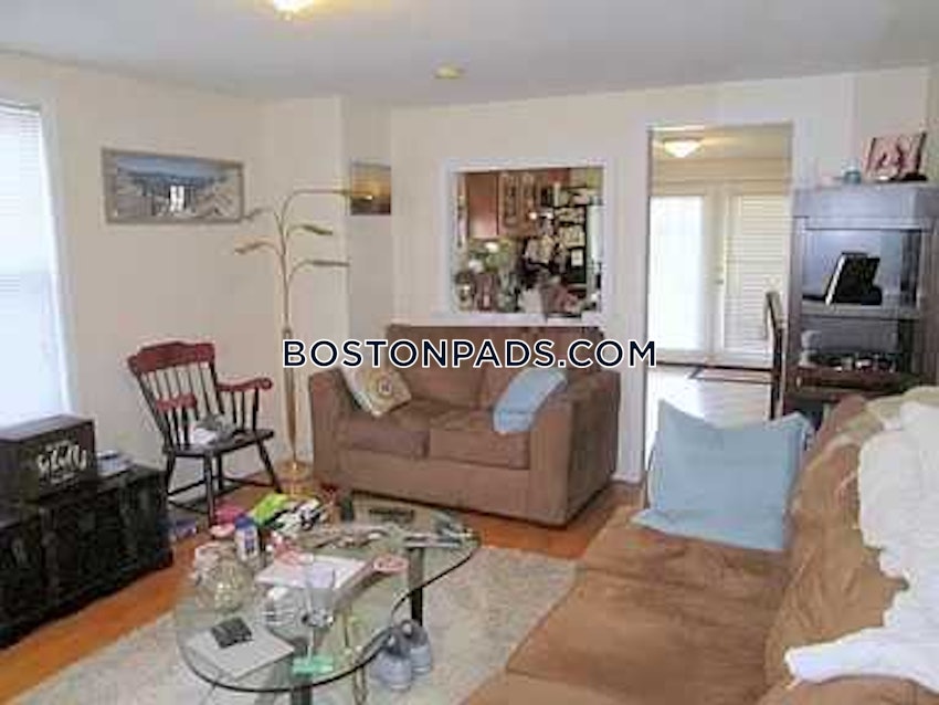 SOMERVILLE - DAVIS SQUARE - 2 Beds, 1 Bath - Image 2