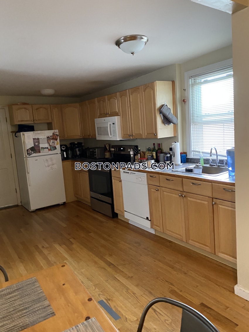 BOSTON - SOUTH BOSTON - WEST SIDE - 3 Beds, 2 Baths - Image 2