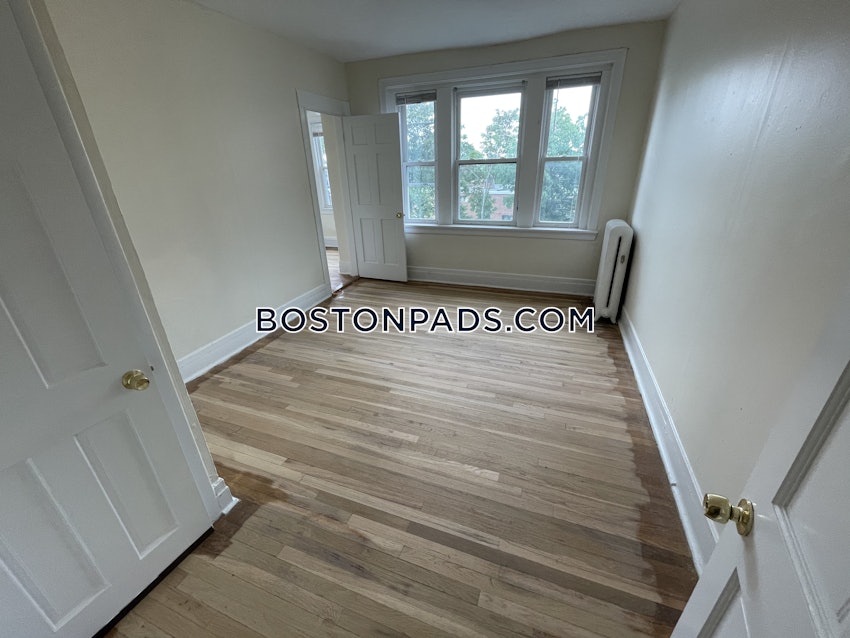 BOSTON - ALLSTON/BRIGHTON BORDER - 2 Beds, 1 Bath - Image 11