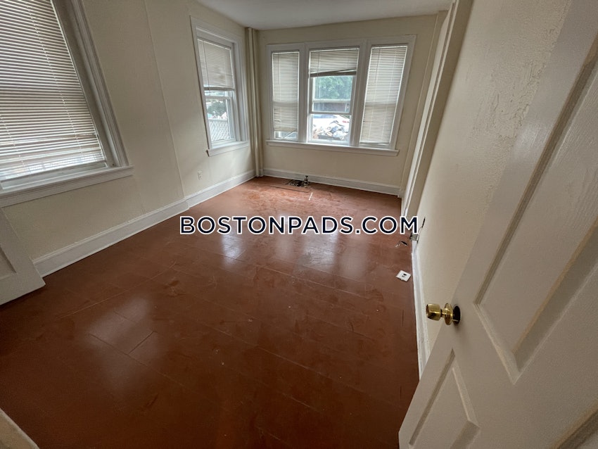 BOSTON - ALLSTON/BRIGHTON BORDER - 2 Beds, 1 Bath - Image 3