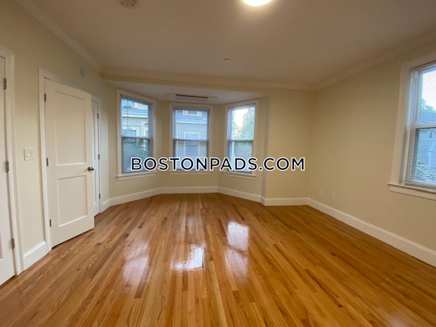 Brookline - $5,900+ /month