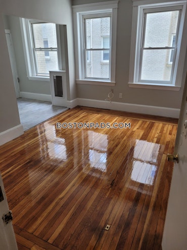 Boston - 1 Beds, 1 Baths