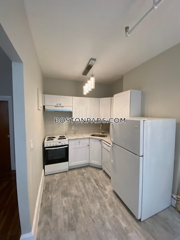 Boston - 1 Beds, 1 Baths