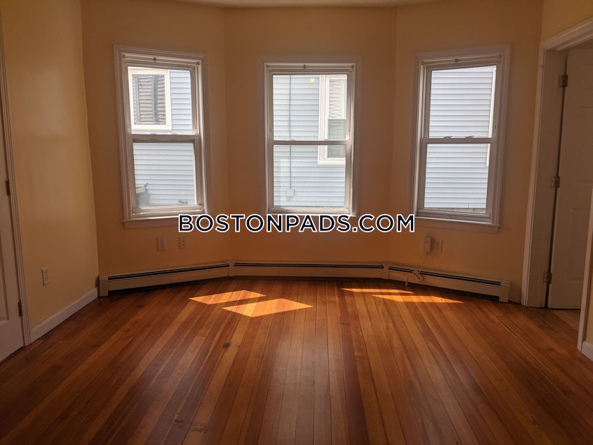 WALTHAM - 2 Beds, 2 Baths - Image 4