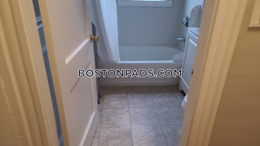 BOSTON - ALLSTON/BRIGHTON BORDER - 4 Beds, 2 Baths - Image 24