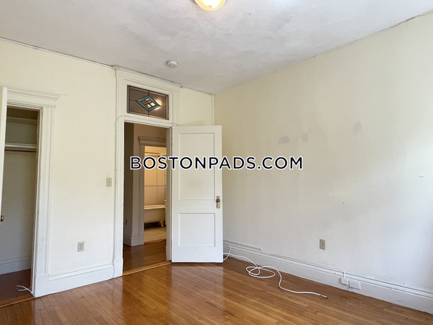 BOSTON - FENWAY/KENMORE - 2 Beds, 1 Bath - Image 11