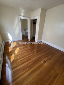 Lynn 1 Bed 1 Bath LYNN $1,875 - $1,875 No Fee