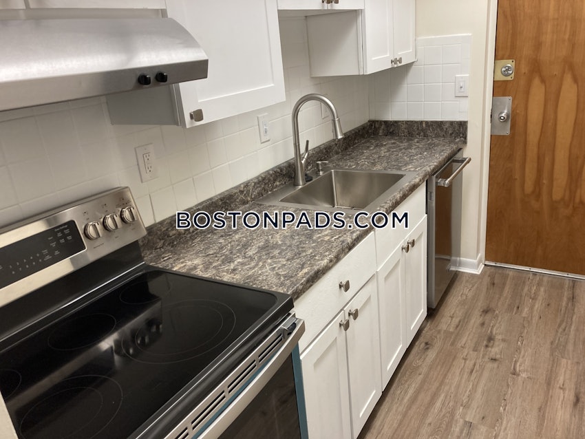 STOUGHTON - 1 Bed, 1 Bath - Image 4