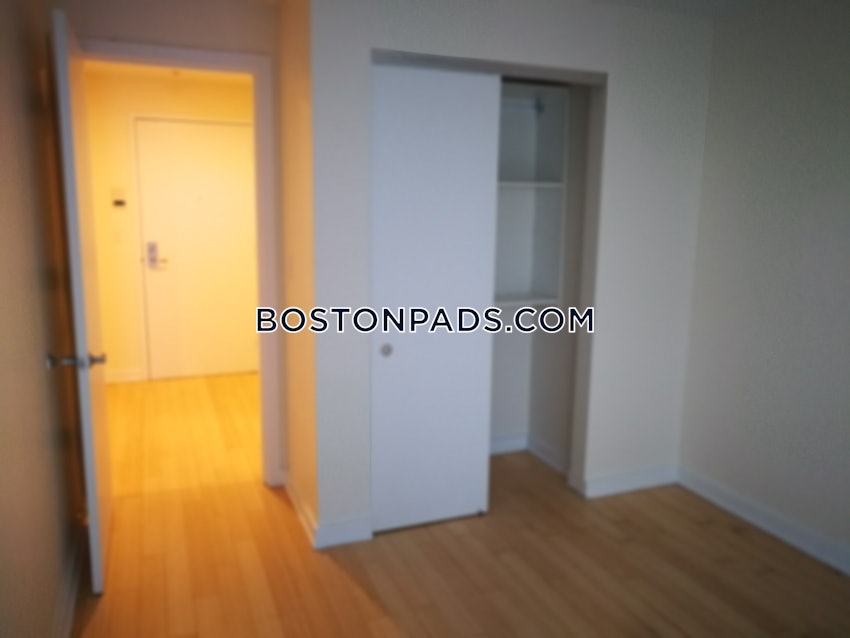 BOSTON - DOWNTOWN - 1 Bed, 1 Bath - Image 4