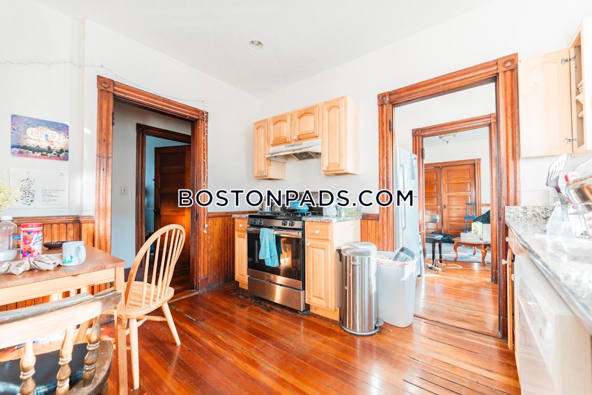 BOSTON - JAMAICA PLAIN - FOREST HILLS - 4 Beds, 1 Bath - Image 5