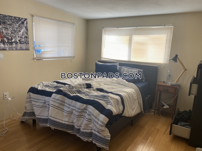 BOSTON - SOUTH BOSTON - ANDREW SQUARE - 2 Beds, 1 Bath - Image 3