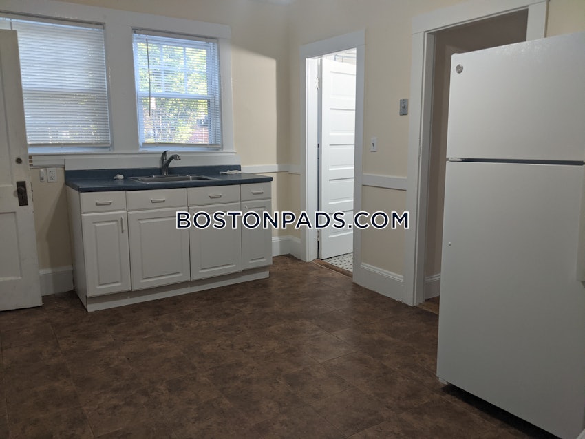 QUINCY - QUINCY POINT - 1 Bed, 1 Bath - Image 8