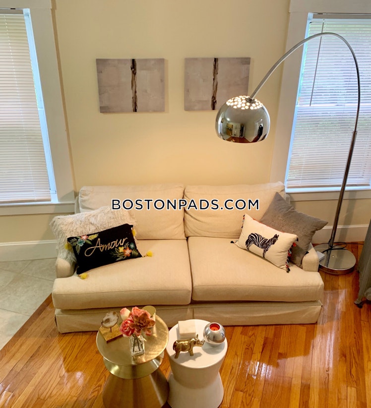 Forest St., Cambridge